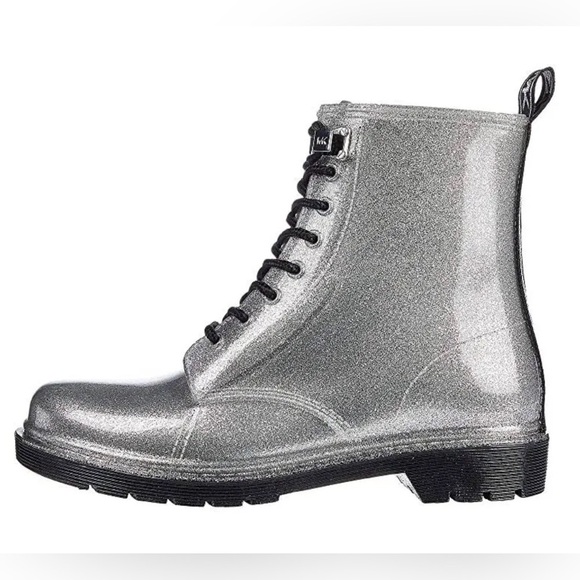 MICHAEL Michael Kors Women's Tavie Lug Sole Lace-Up Rain Booties EUC - Picture 2 of 9